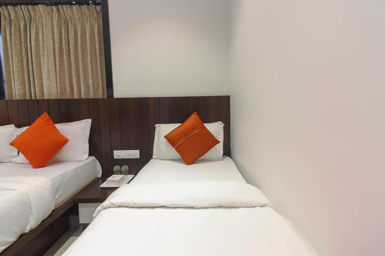 Hotel Flora Suites Mumbai Dış mekan fotoğraf