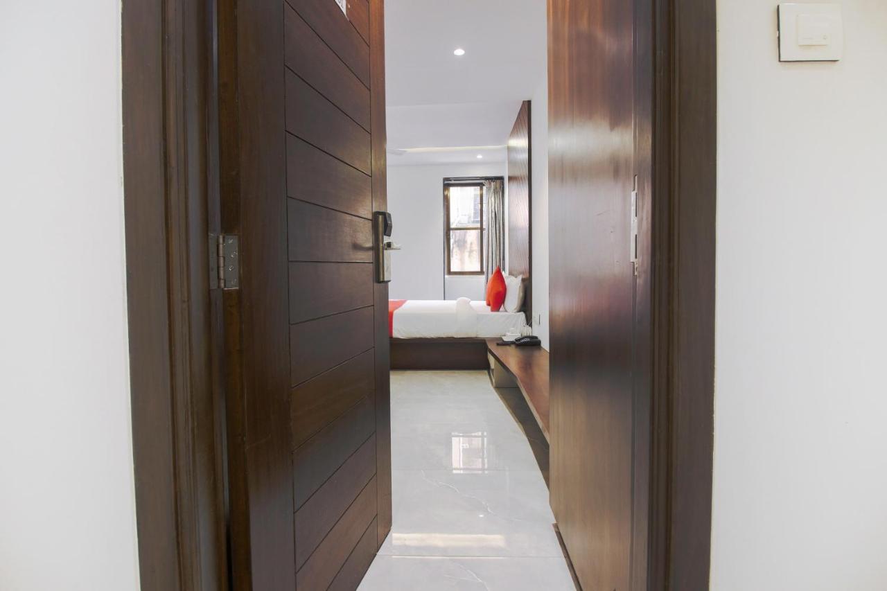 Hotel Flora Suites Mumbai Dış mekan fotoğraf