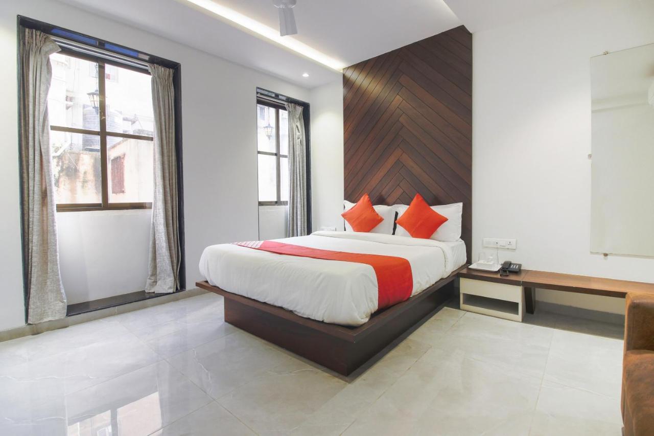 Hotel Flora Suites Mumbai Dış mekan fotoğraf