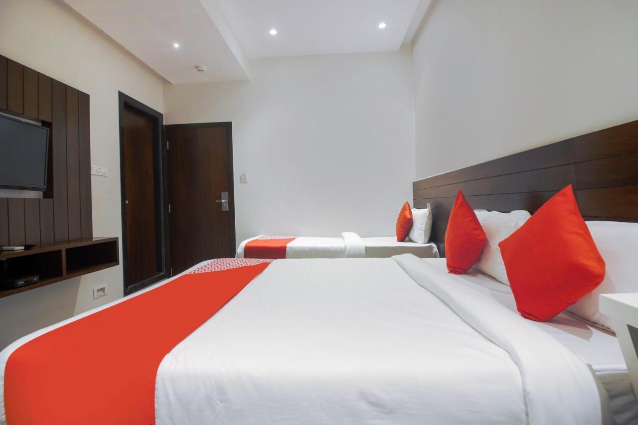 Hotel Flora Suites Mumbai Dış mekan fotoğraf