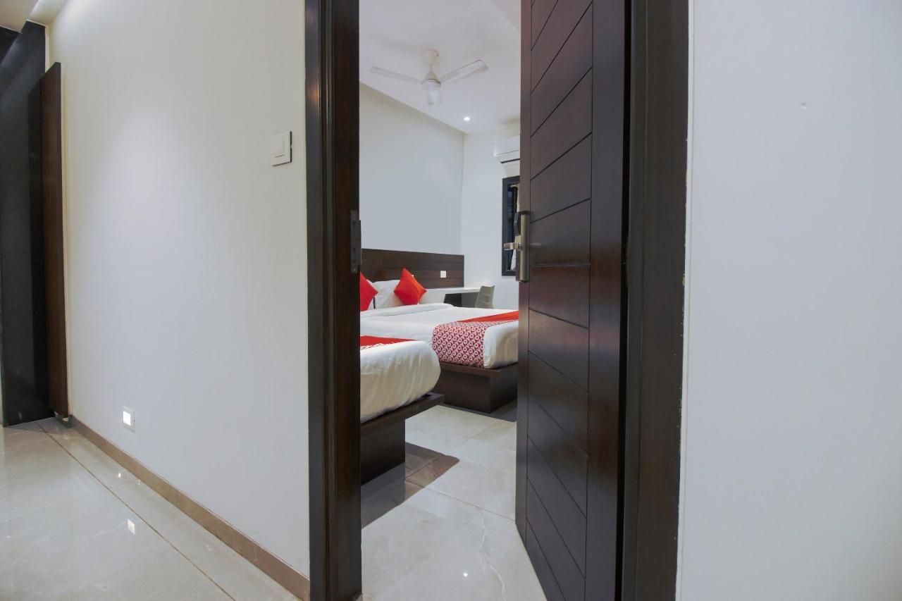 Hotel Flora Suites Mumbai Dış mekan fotoğraf